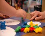 L’UNIONE SOSTIENE LE FAMIGLIE CHE HANNO BISOGNO DI UN AIUTO ECONOMICO PER ISCRIVERE I BAMBINI AI NIDI D'INFANZIA